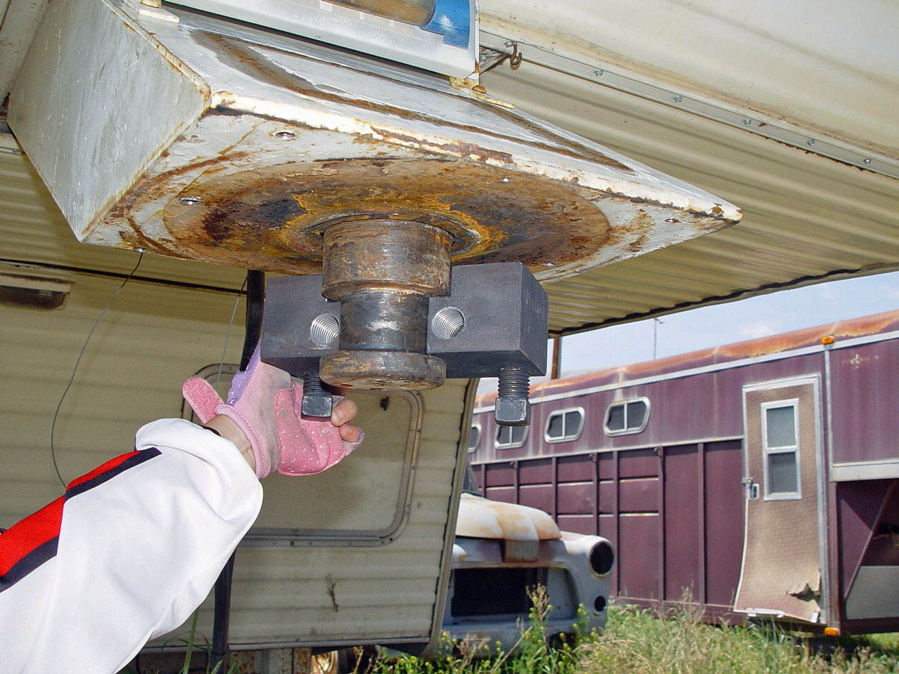 Popup hitch RV3 5th Wheel conversion to gooseneck